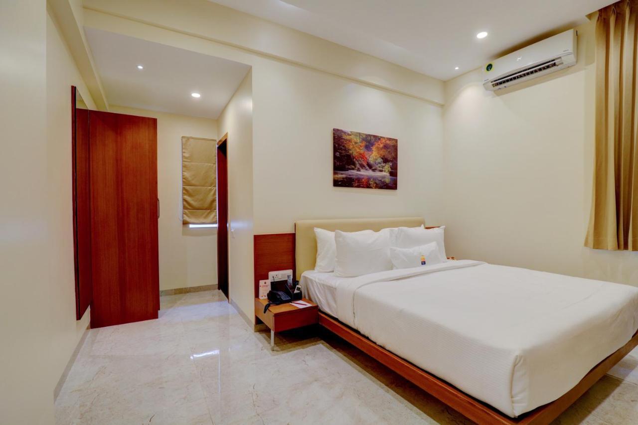 Myspace Tattwa Grand Yelahanka Buitenkant foto