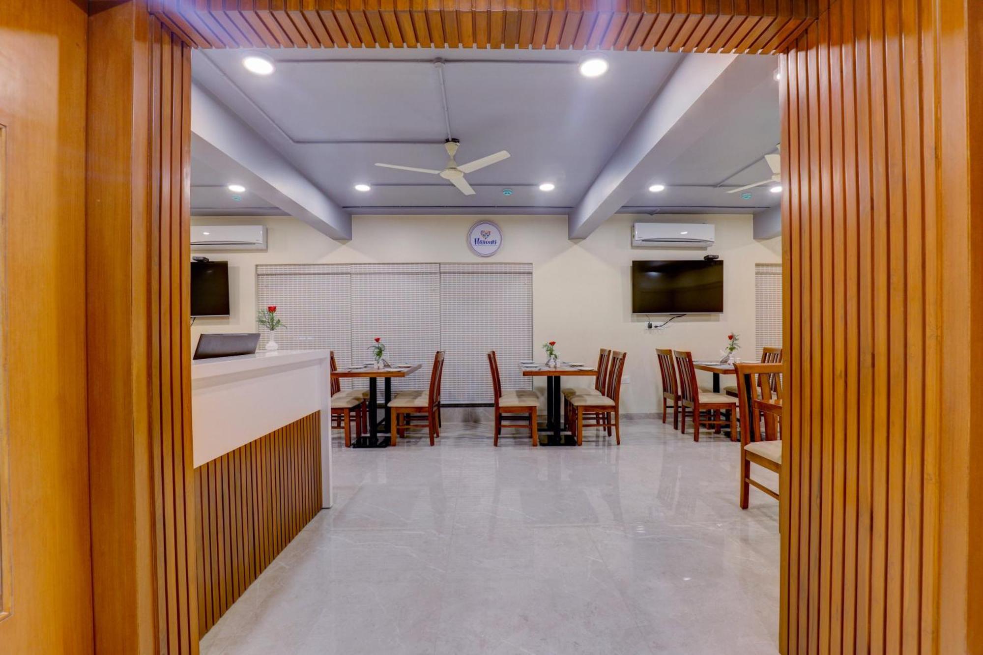 Myspace Tattwa Grand Yelahanka Buitenkant foto